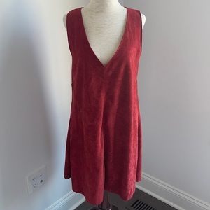 Super cute and comfortable dress.